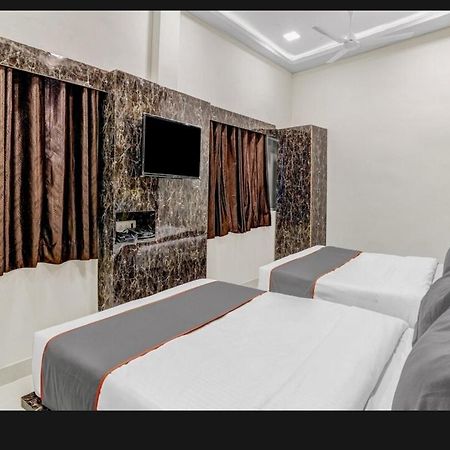 Hotel Bhavya Residency Amhedabad Dış mekan fotoğraf