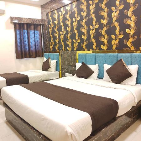 Hotel Bhavya Residency Amhedabad Dış mekan fotoğraf