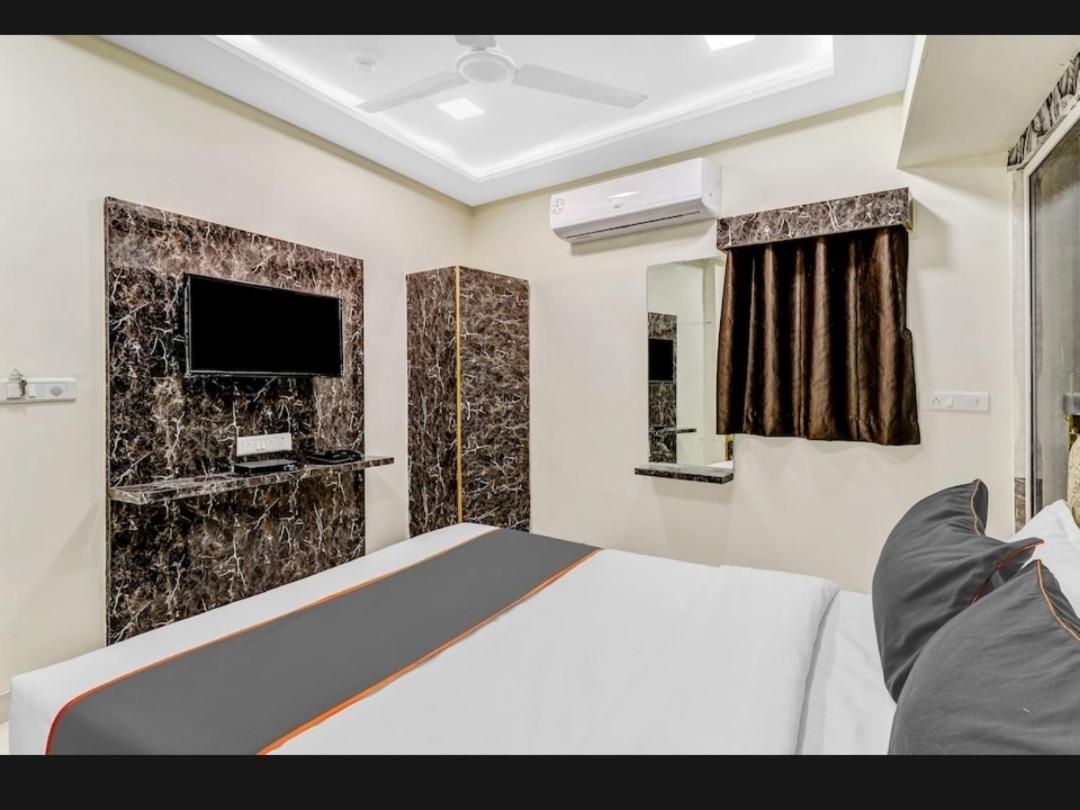 Hotel Bhavya Residency Amhedabad Oda fotoğraf