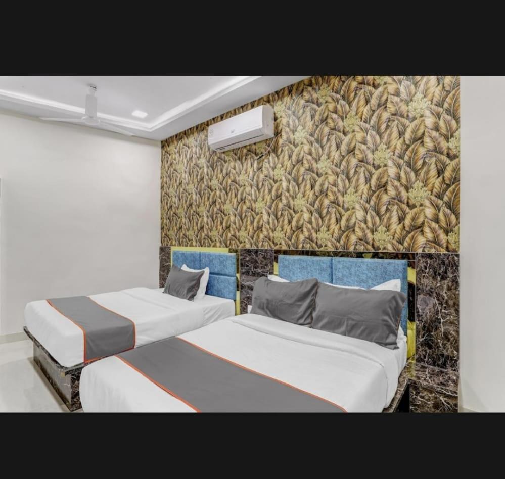 Hotel Bhavya Residency Amhedabad Oda fotoğraf